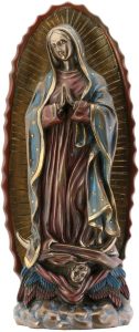 Estatua de la Virgen de Guadalupe